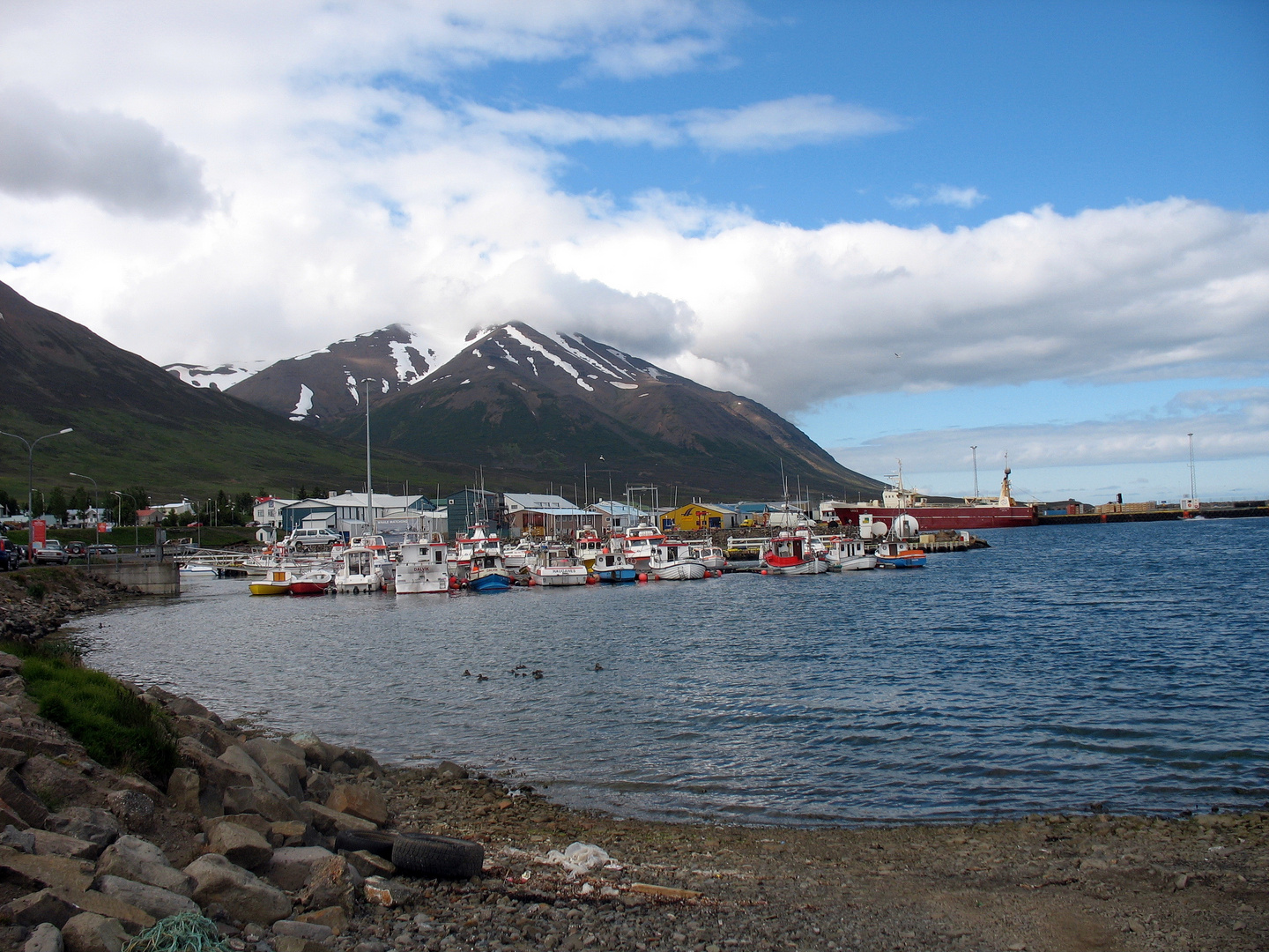 Kleiner Hafen am Nordpolarmeer