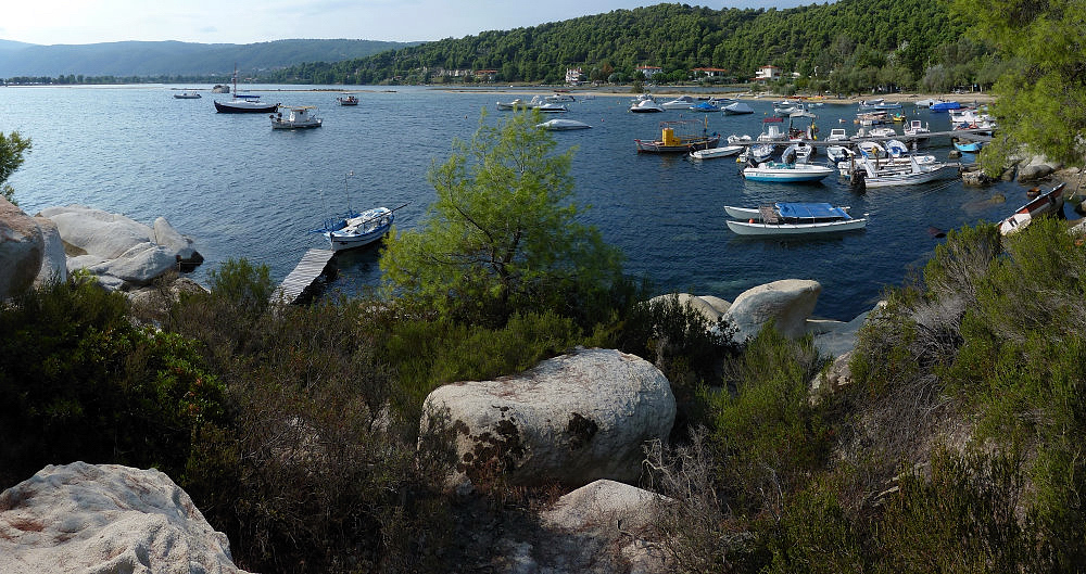 kleiner Hafen bei Karidi