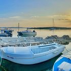 Kleiner Hafen in der Abendsonne 