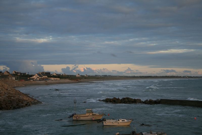 Kleiner Hafen in der Bretagne