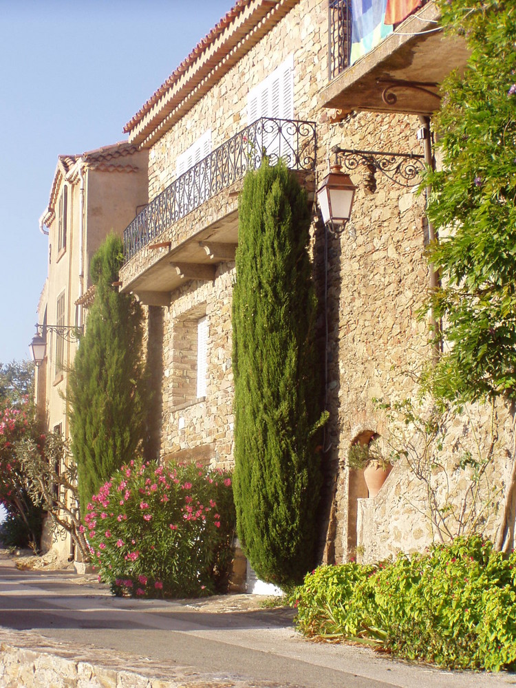 Kleiner Ort an der Côte d'Azur