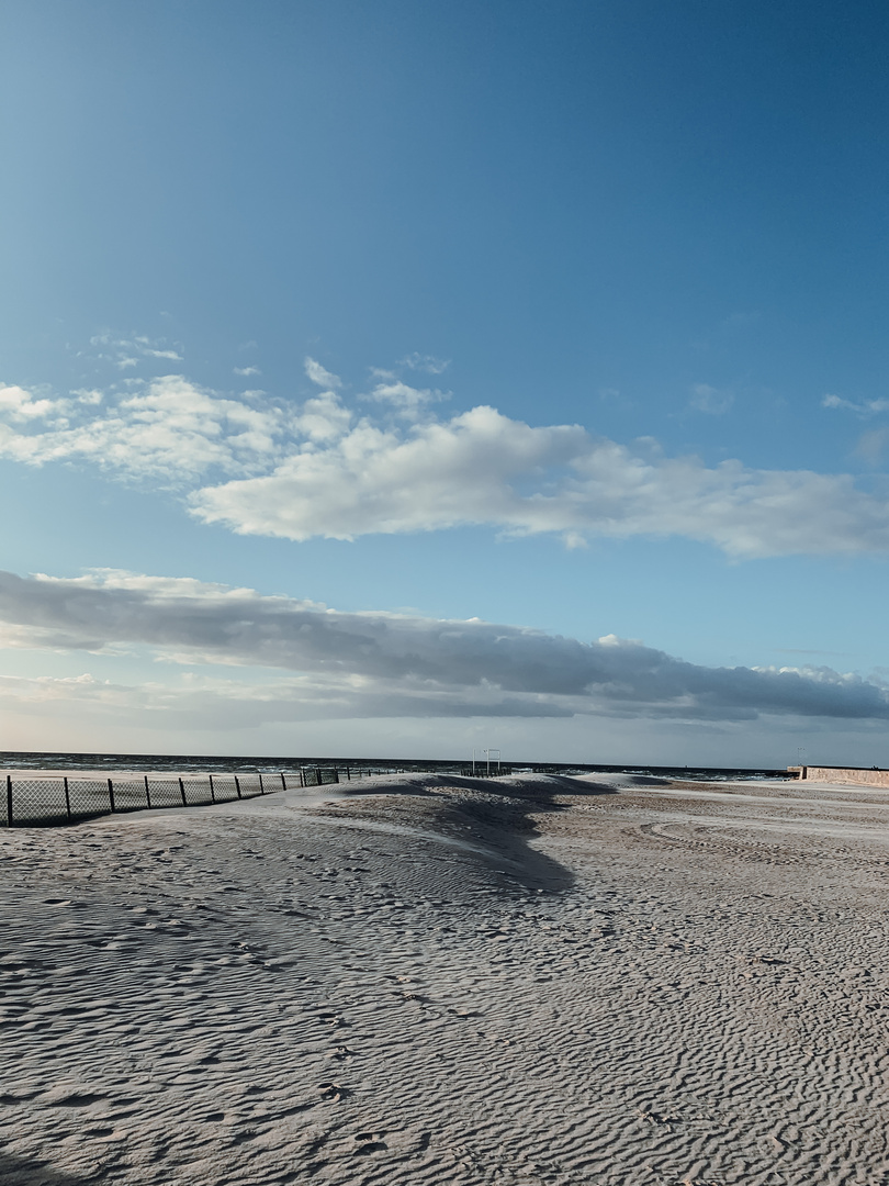 Kleiner Sandsturm in Warnemünde 