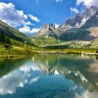 Kleiner See in wunderschöner Natur, Italien 