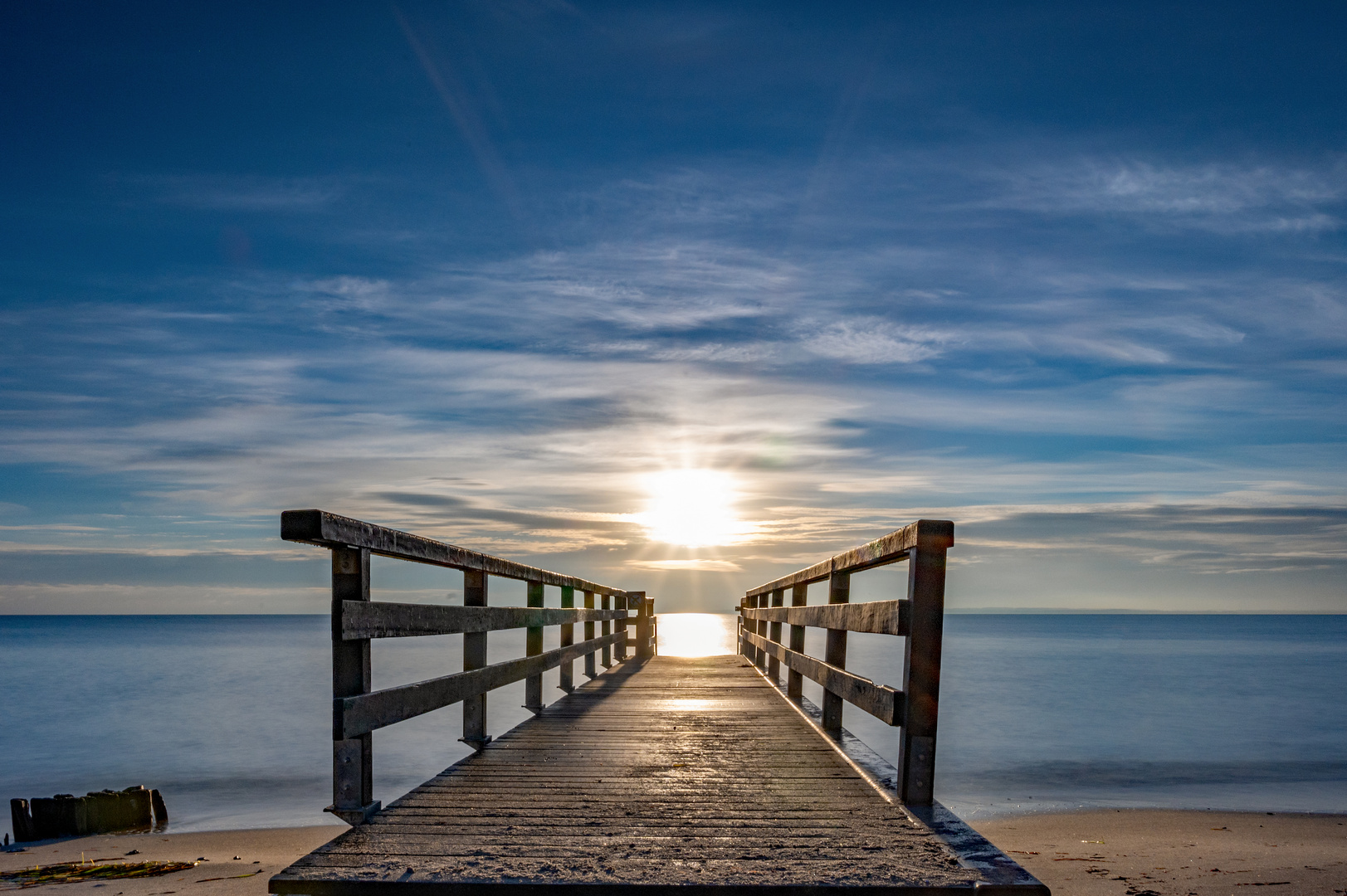 Kleiner Steg zur Sonne