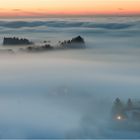 Kleiner Tsunami im Nebel-Meer