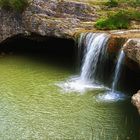 Kleiner versteckter Wasserfall bei Pazin, Kroatien