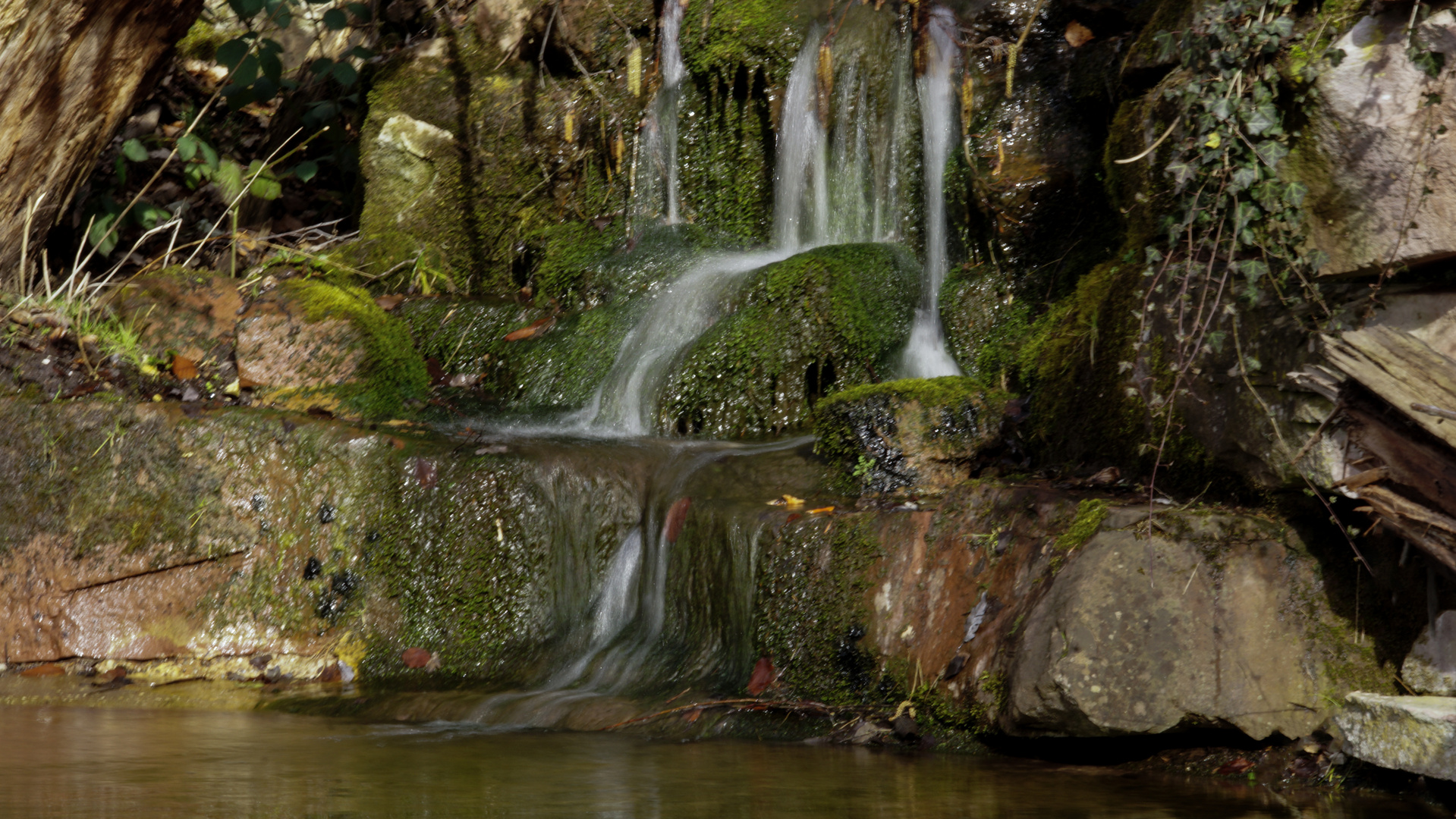 kleiner Wasserfall