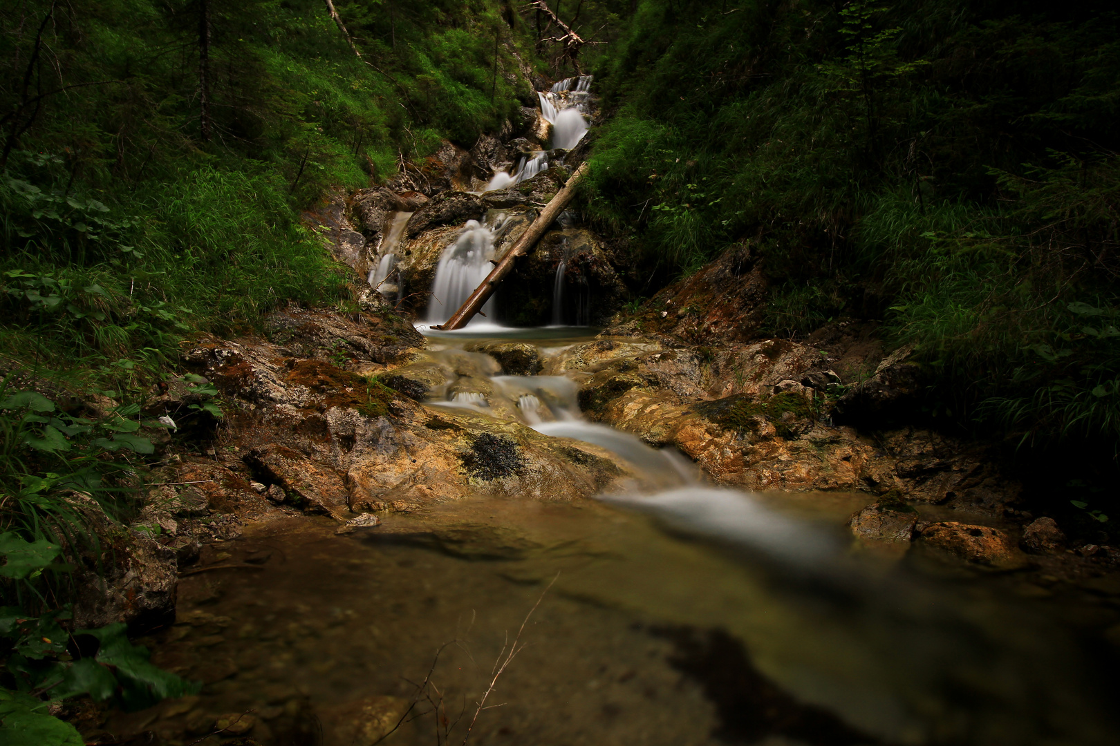 Kleiner Wasserfall