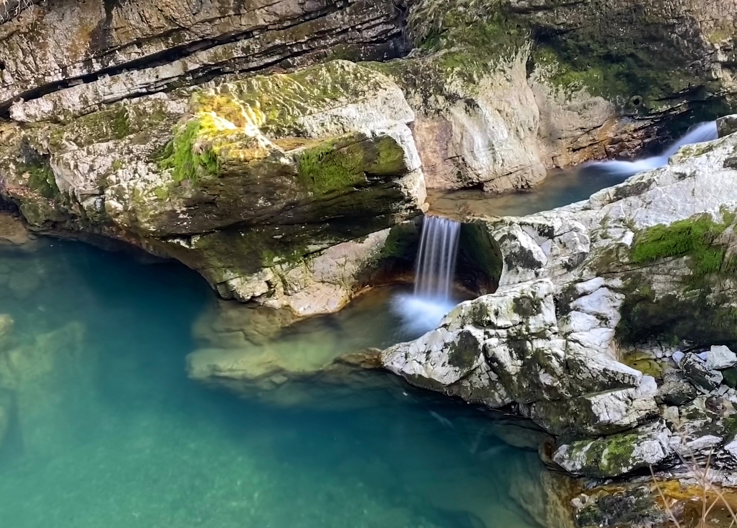 kleiner Wasserfall