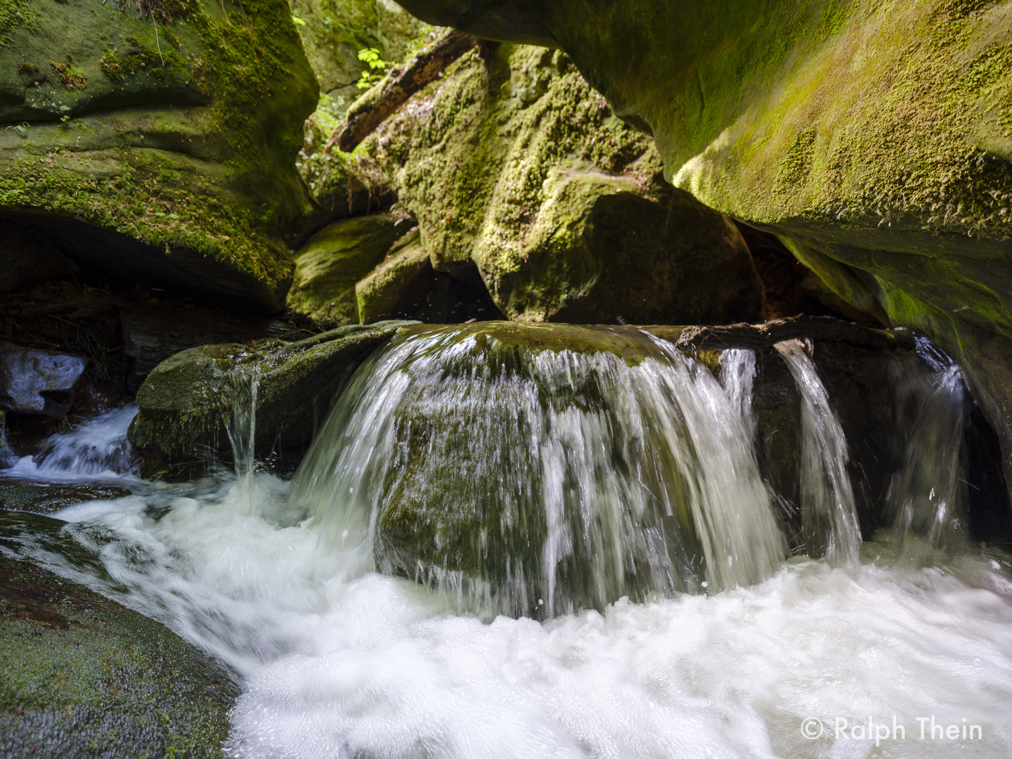 Kleiner Wasserfall