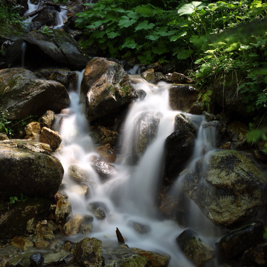 Kleiner Wasserfall