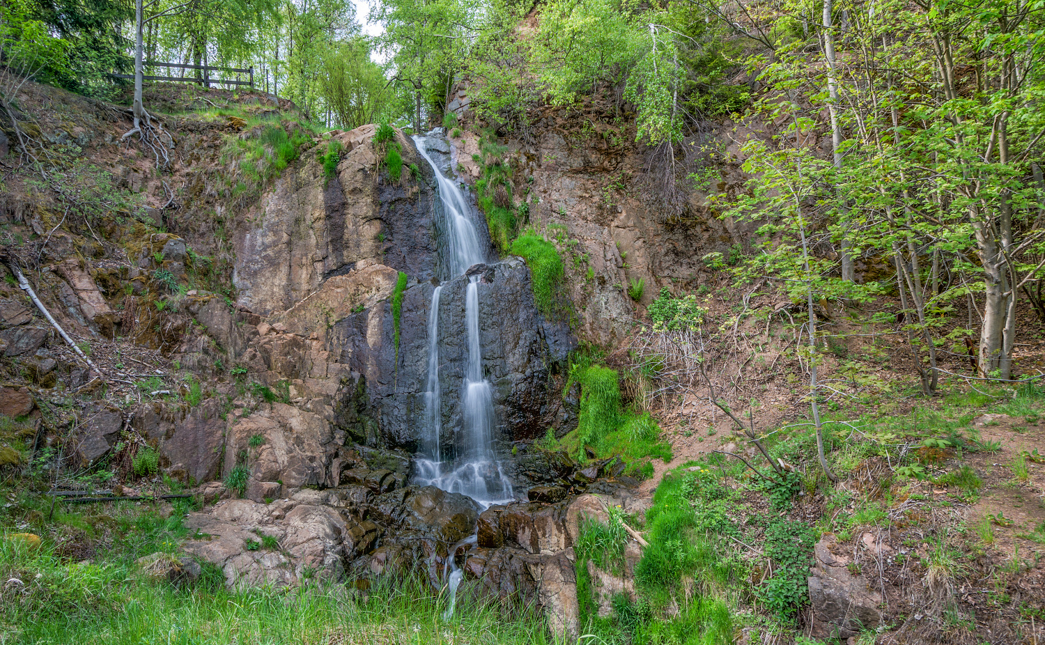 Kleiner Wasserfall