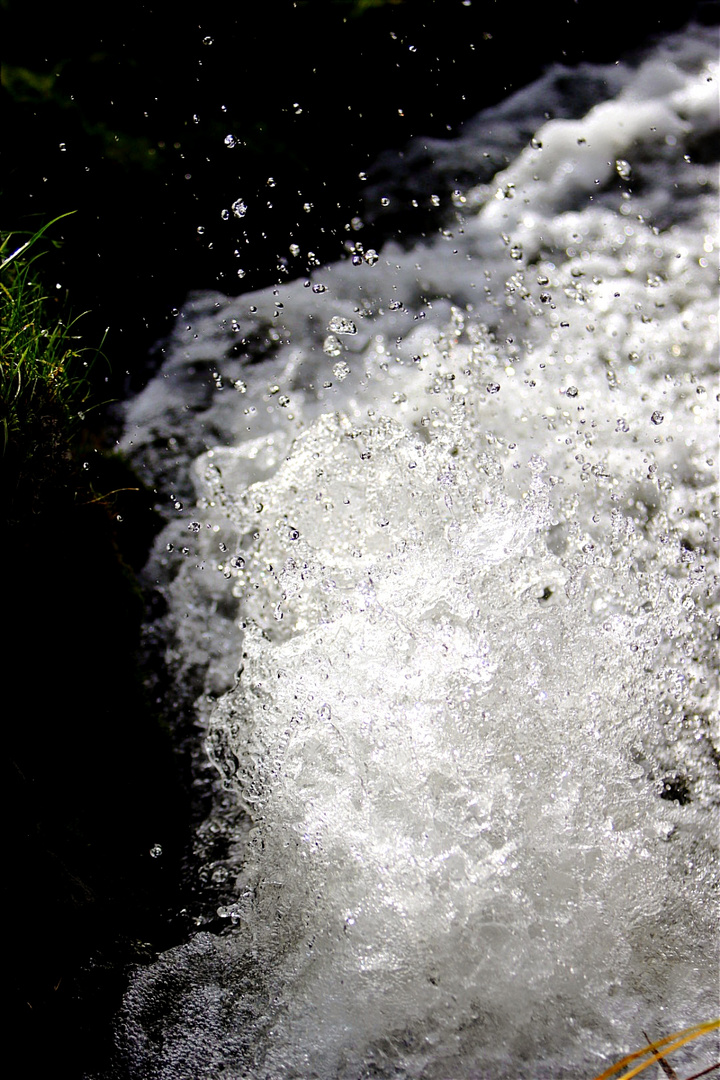 Kleiner Wasserfall