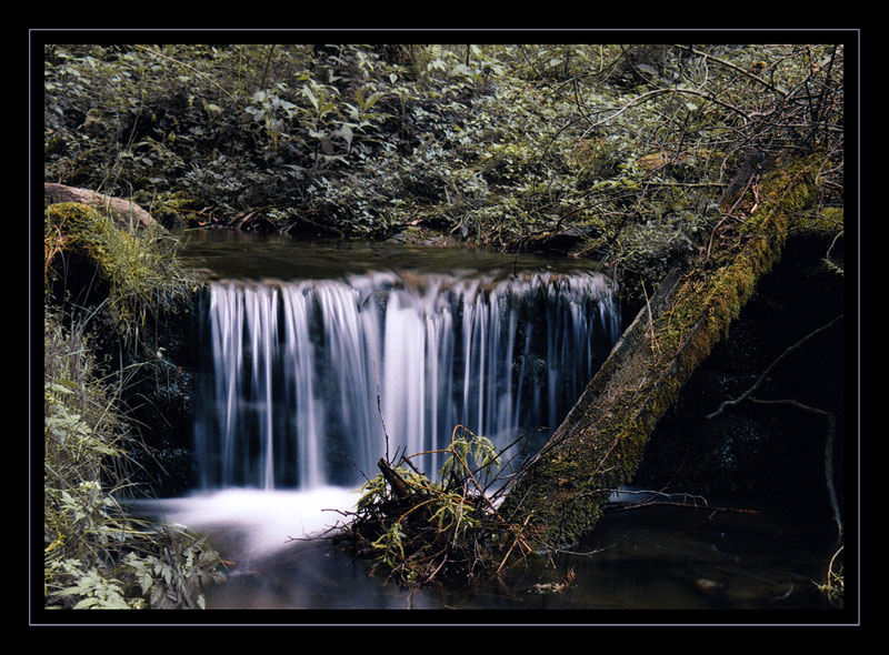 kleiner wasserfall