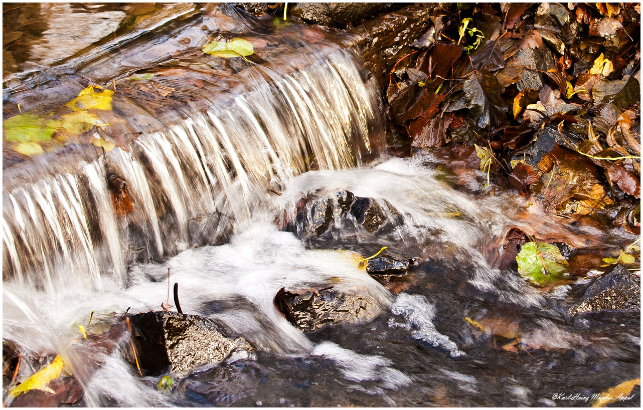 Kleiner Wasserfall