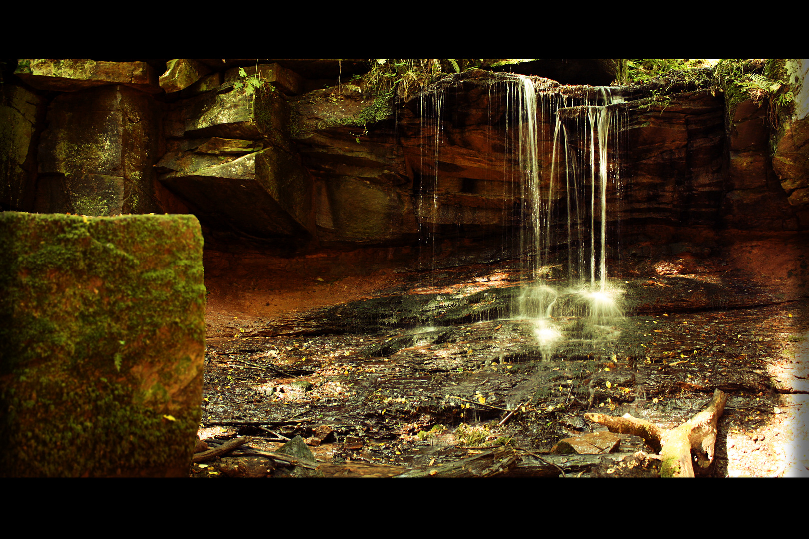 kleiner Wasserfall