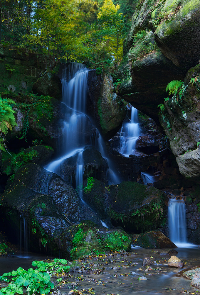 kleiner wasserfall