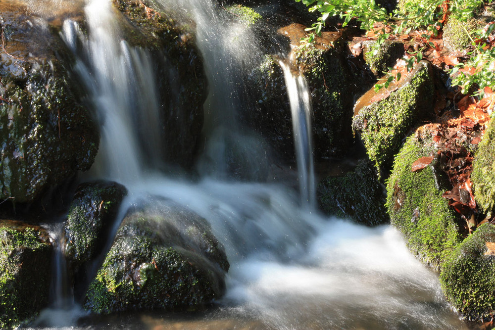 Kleiner Wasserfall