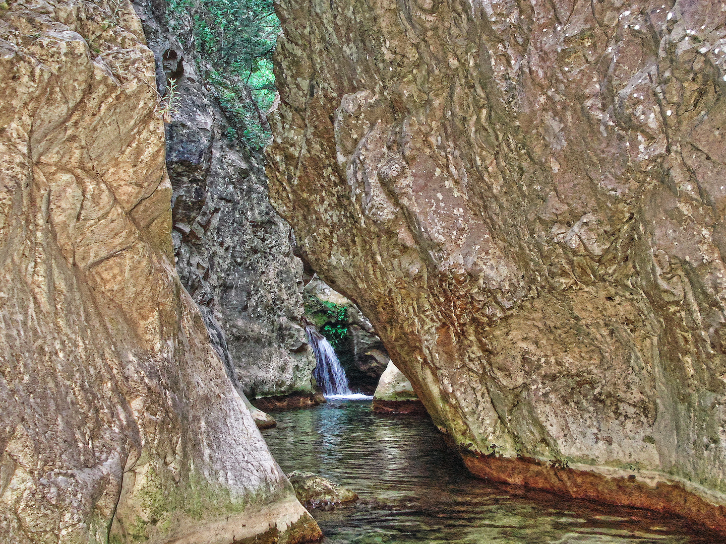 Kleiner Wasserfall