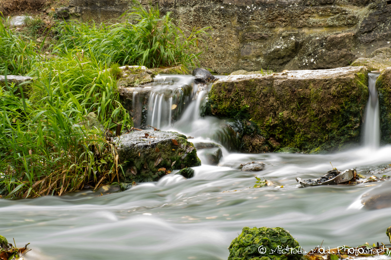 kleiner Wasserfall