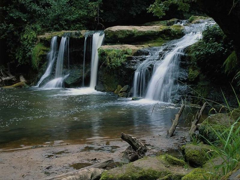 Kleiner Wasserfall