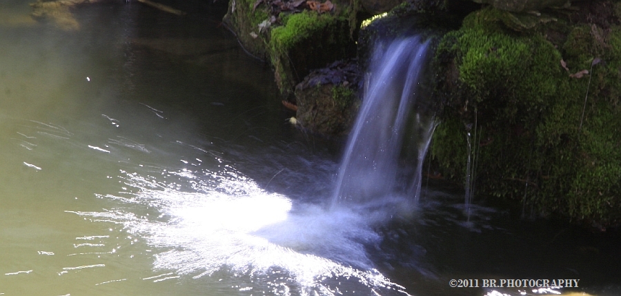 kleiner Wasserfall