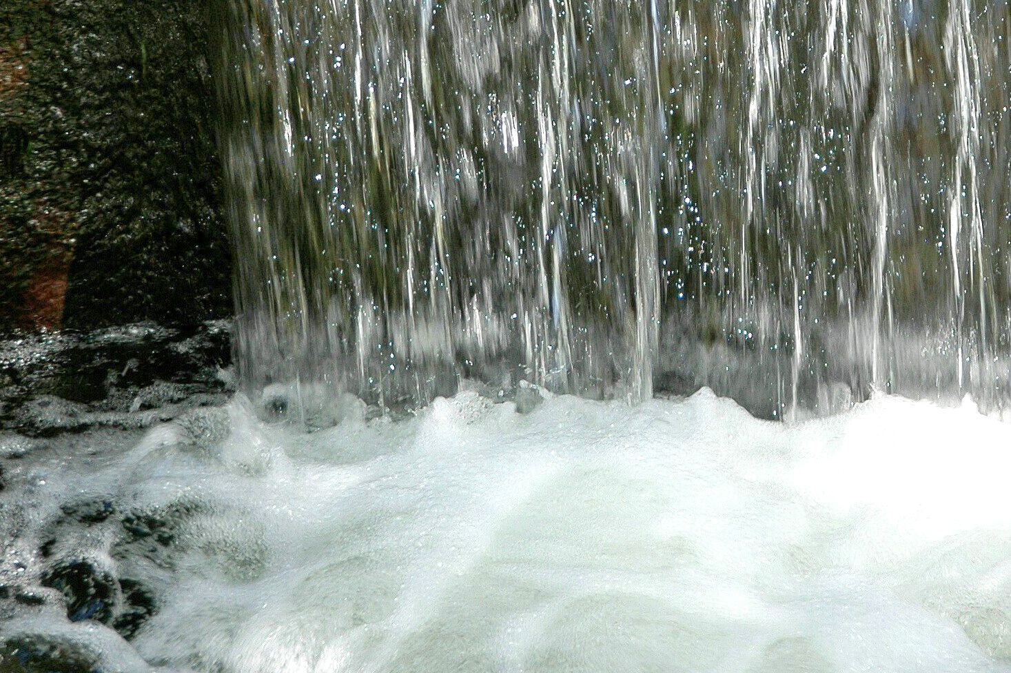 Kleiner Wasserfall