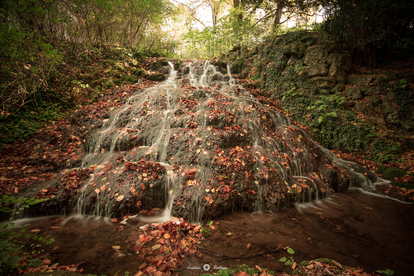 Kleiner Wasserfall