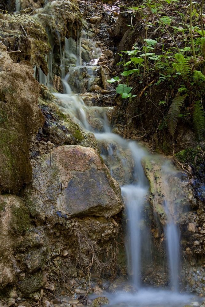 Kleiner Wasserfall