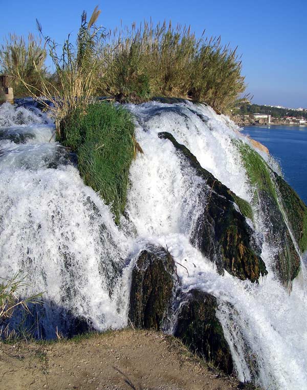 kleiner Wasserfall