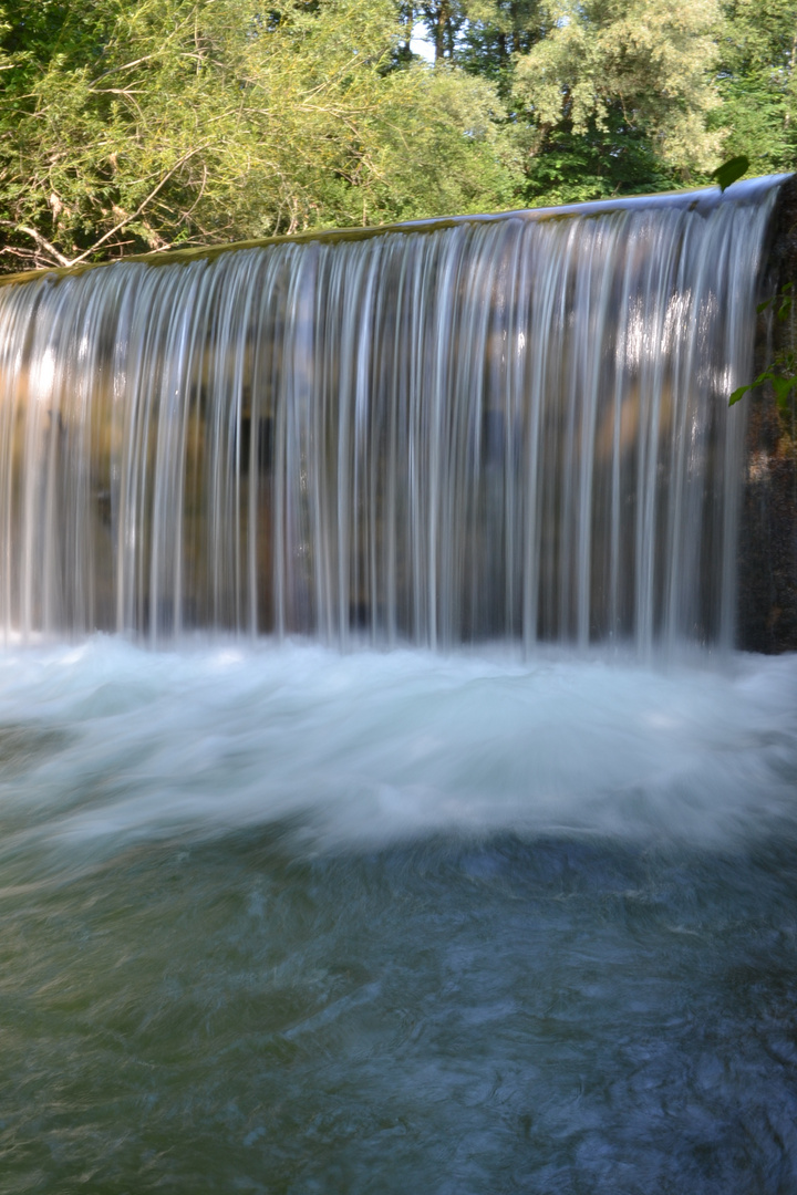 Kleiner Wasserfall