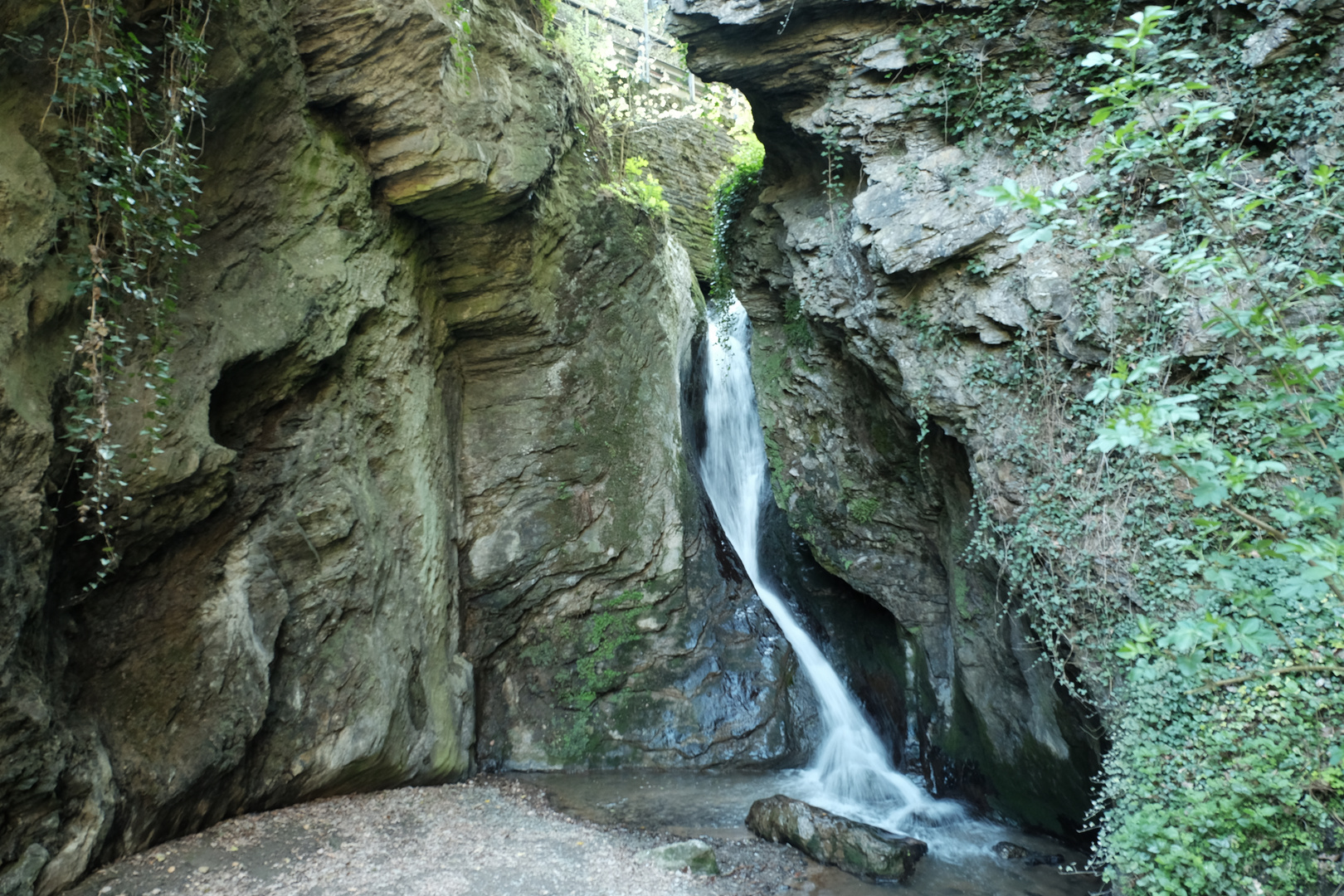 Kleiner Wasserfall