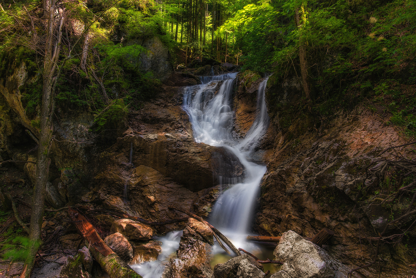 Kleiner Wasserfall am Lainbach