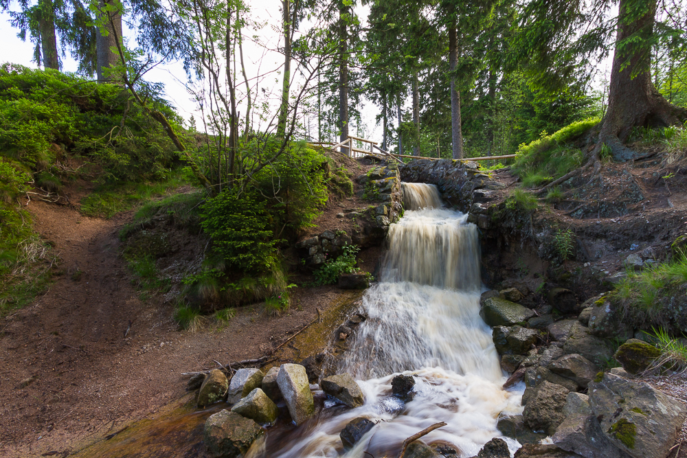 kleiner Wasserfall am Oderteich