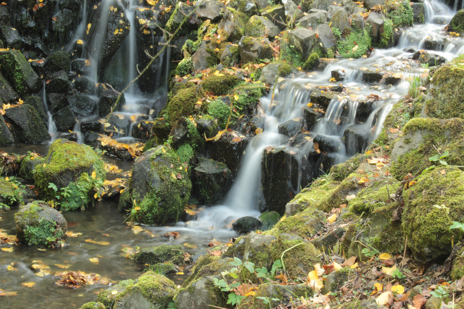 ______Kleiner Wasserfall_____