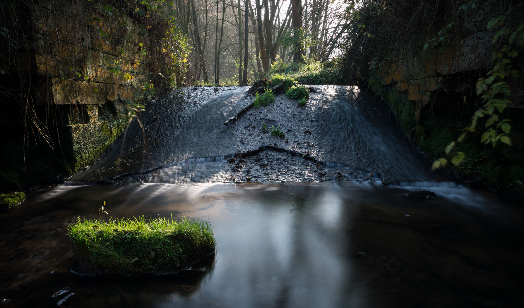 kleiner wasserfall