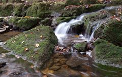 Kleiner Wasserfall