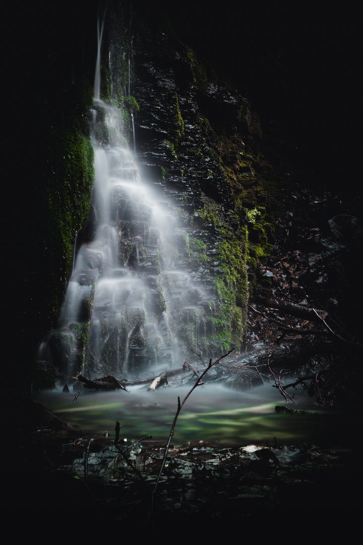 Kleiner Wasserfall bei Almena