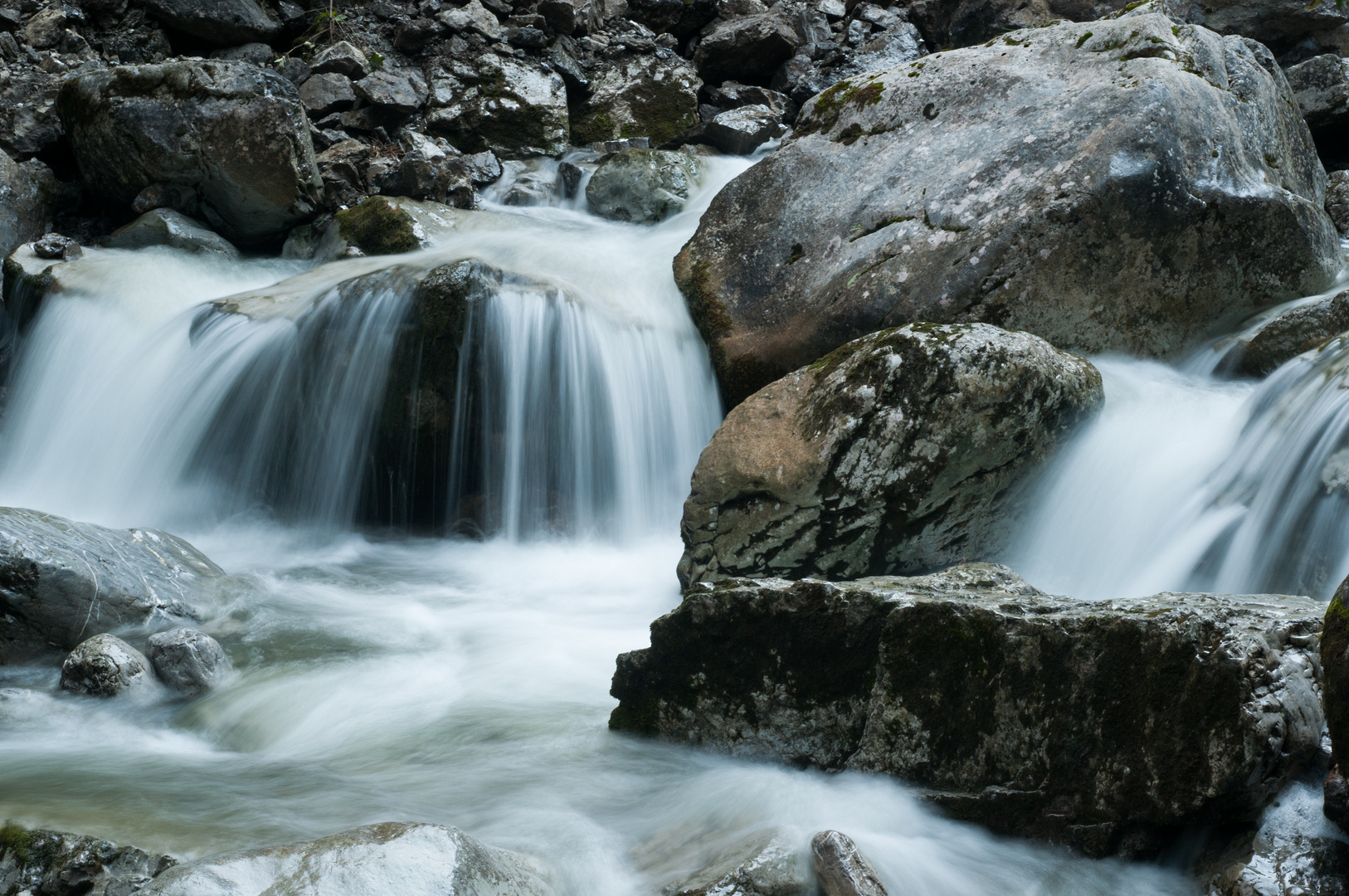 Kleiner Wasserfall bei den Kuhfluchtwasserfällen von Farchant