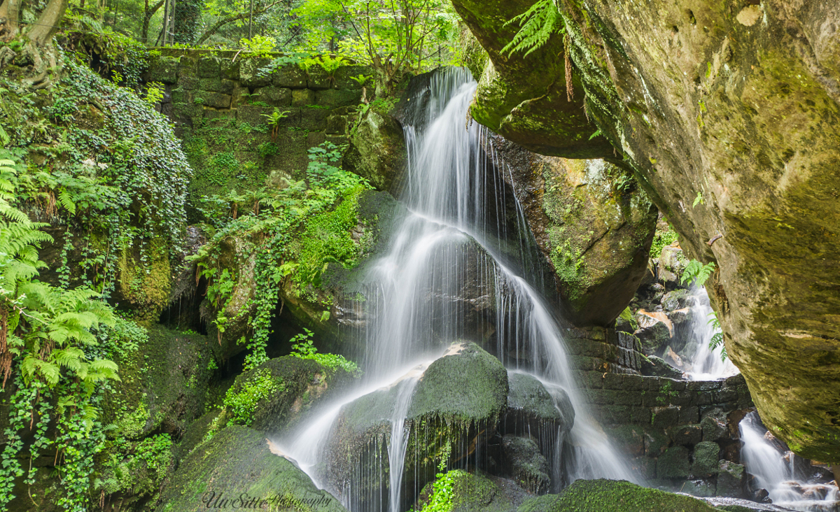 Kleiner Wasserfall