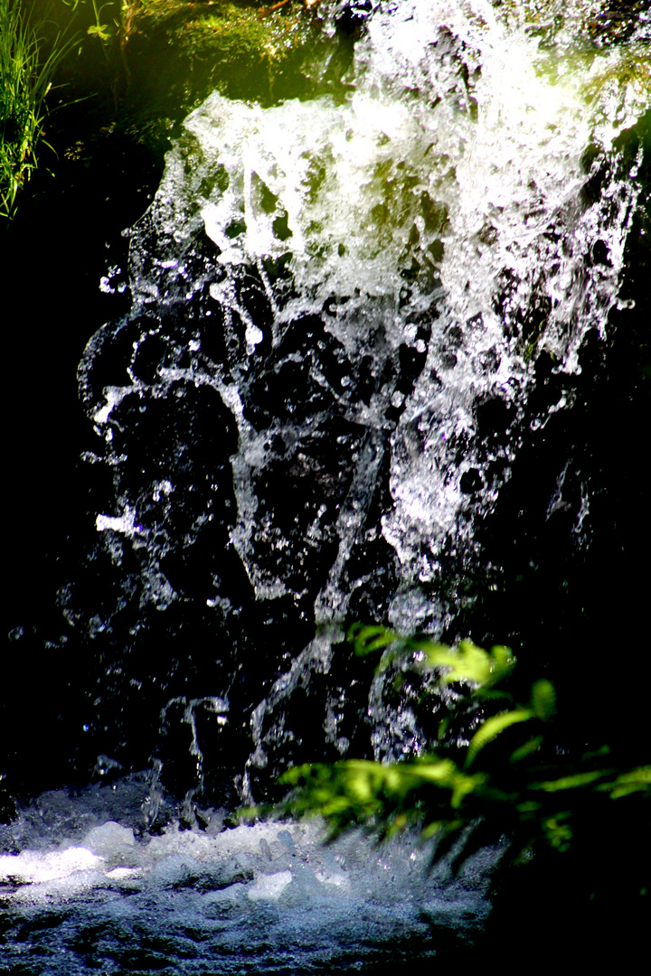 Kleiner Wasserfall