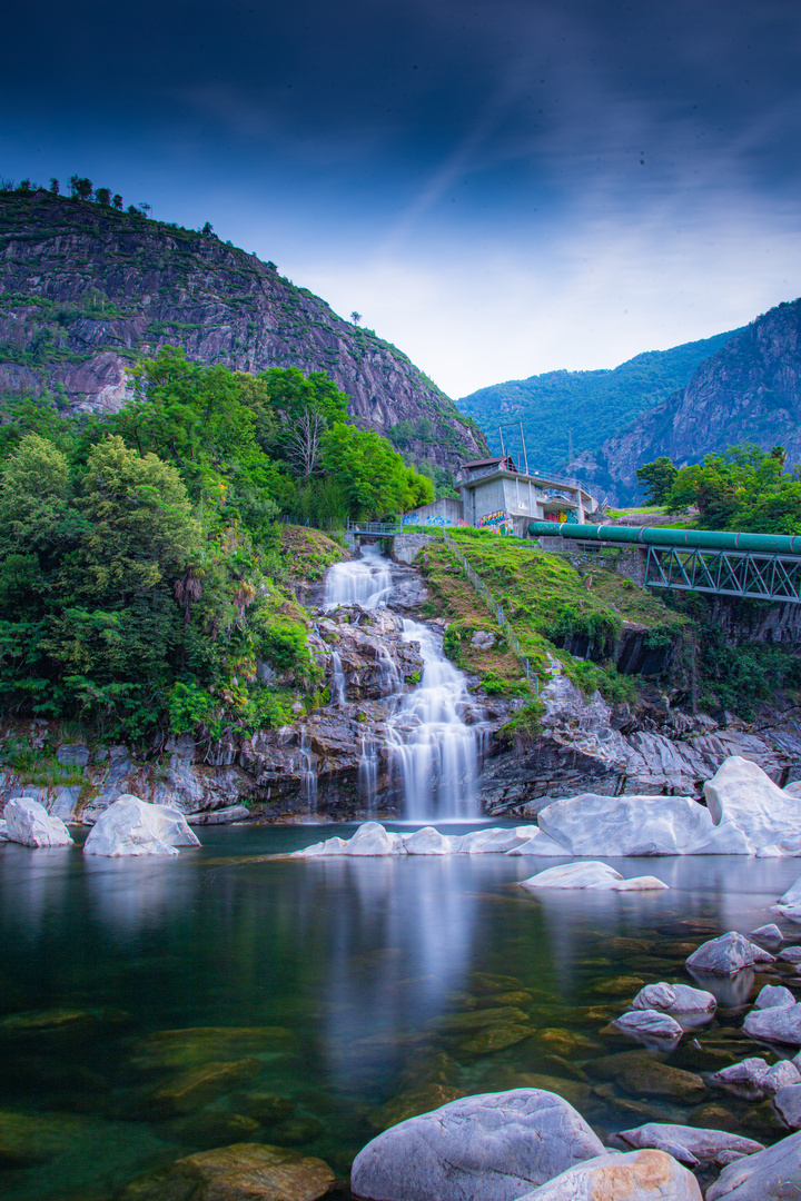 kleiner Wasserfall