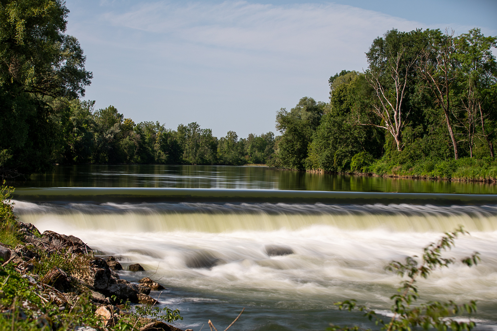 Kleiner Wasserfall - Der Lech bei Kissing