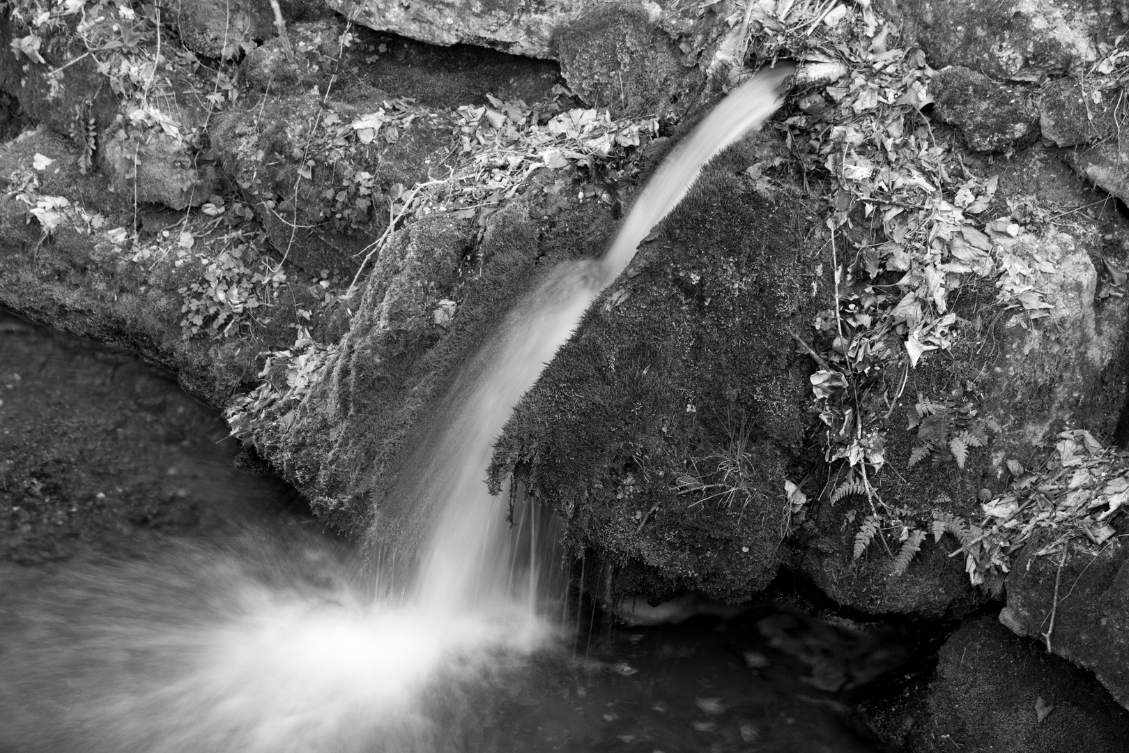 Kleiner Wasserfall