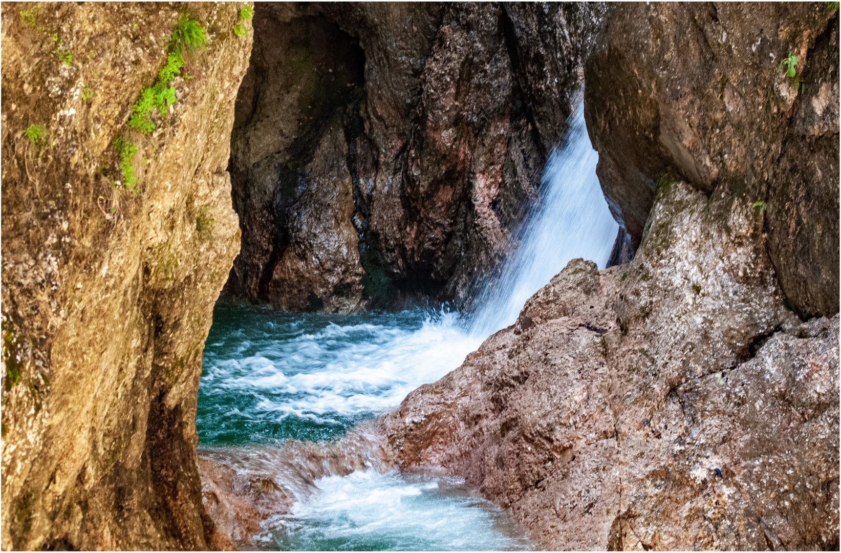 Kleiner Wasserfall