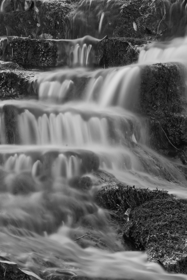 Kleiner Wasserfall ganz groß