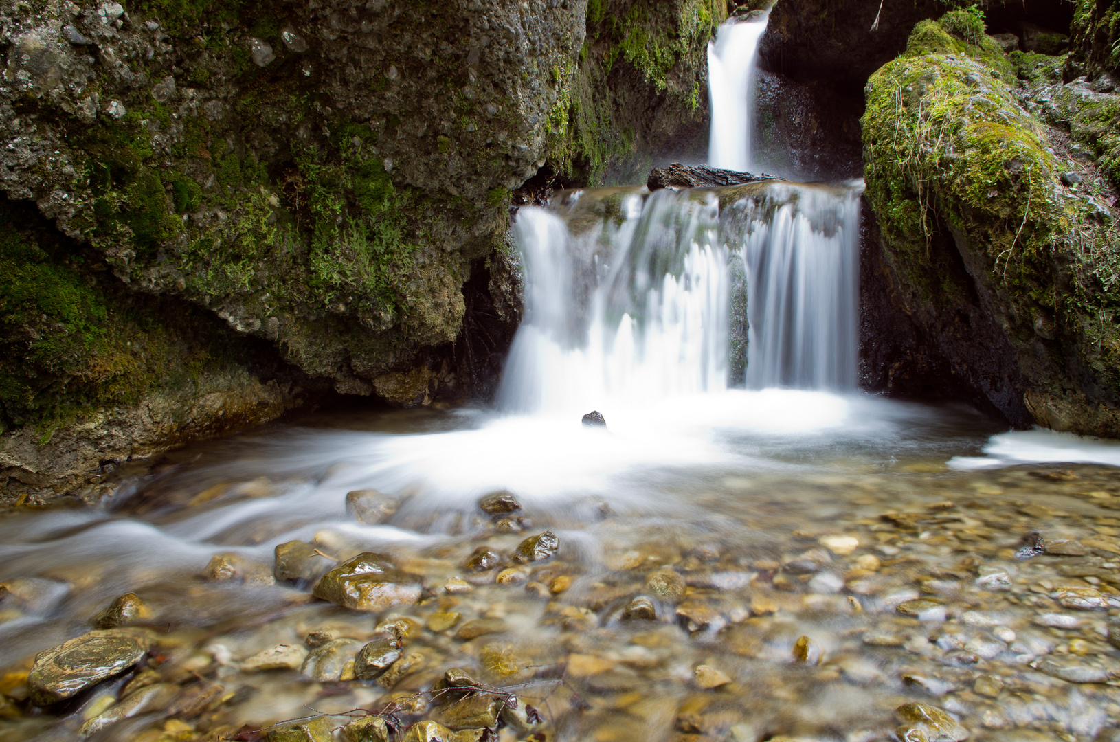 Kleiner Wasserfall Hinang