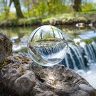 Kleiner Wasserfall im Englischen Garten, München