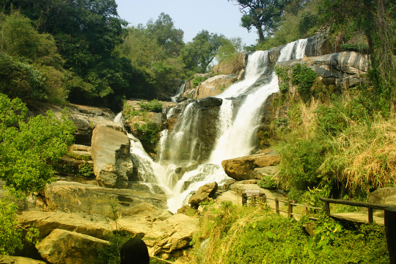 Kleiner Wasserfall im Norden Thailands