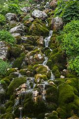 Kleiner Wasserfall in den Tuxer Alpen